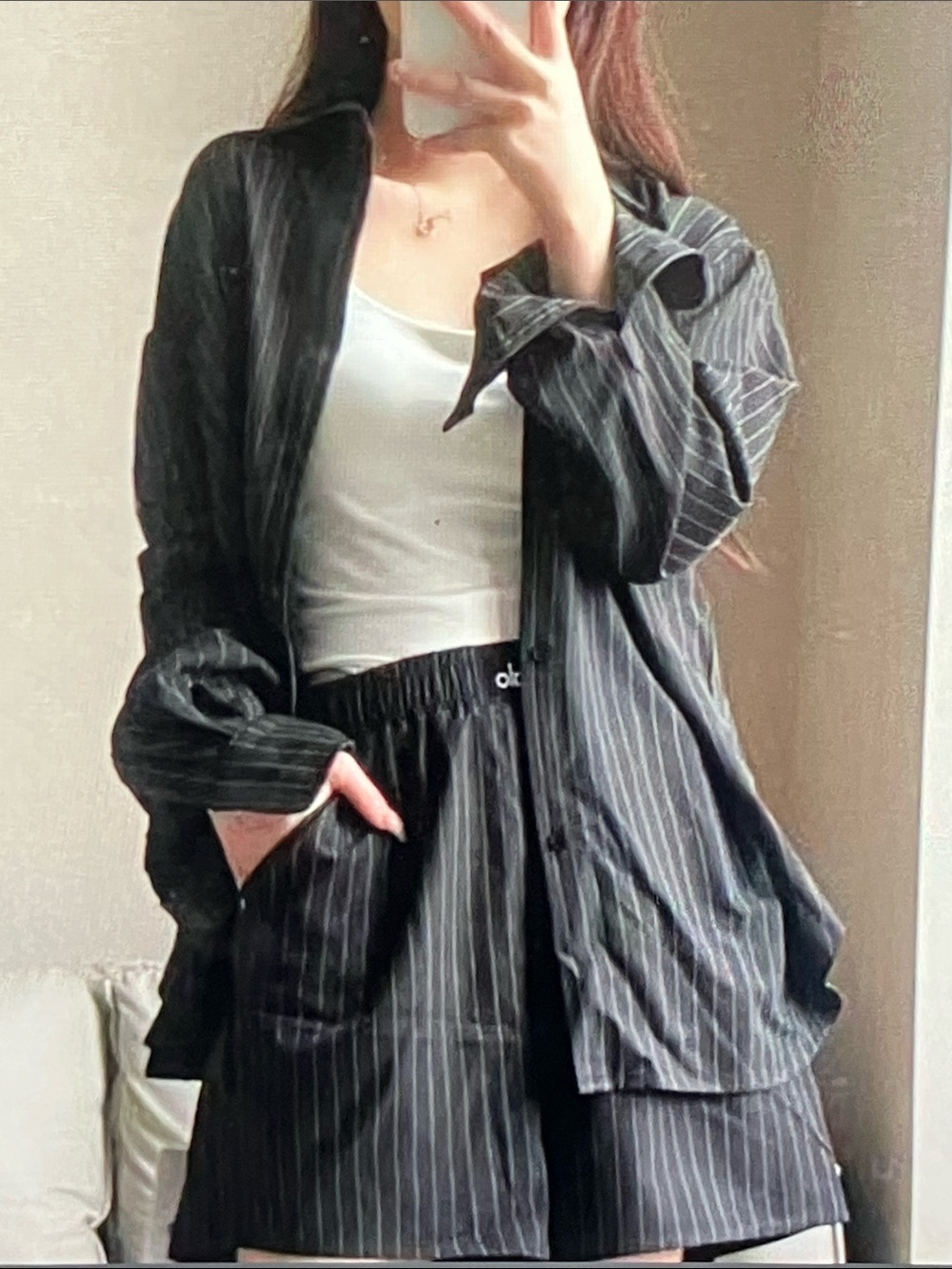 ALO Yoga Black Pinstripe Button Down Shirt Set Women’s Size M - Picture 5 of 9